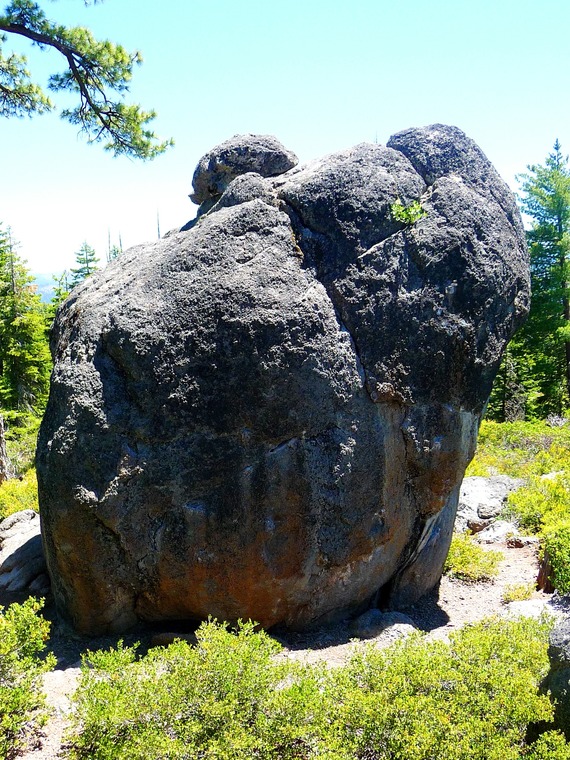Rope Boulder