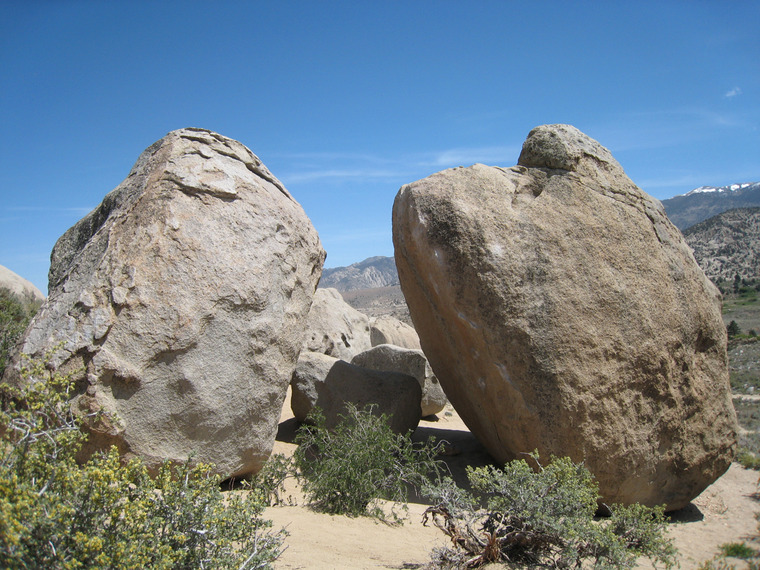 Soul Slinger & Cave Boulders