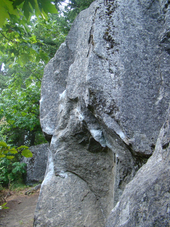 Straightaway Boulders