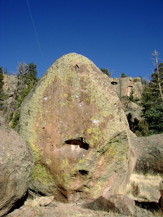 Brown Eye Boulder