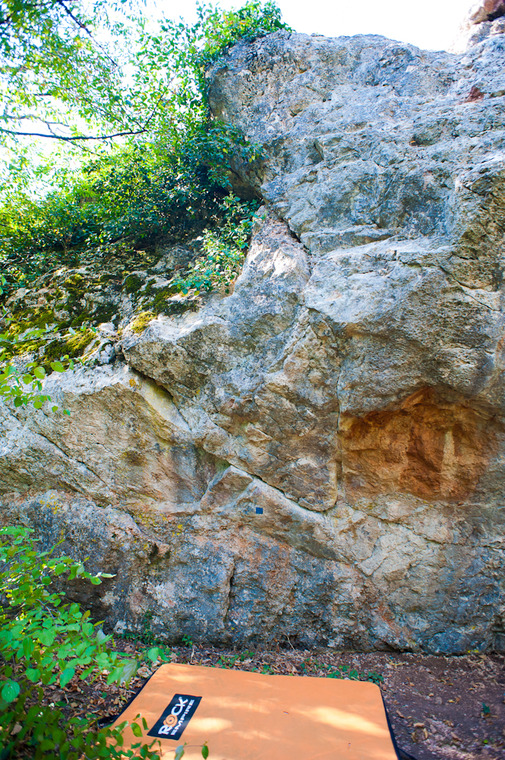 Angarka boulder wall