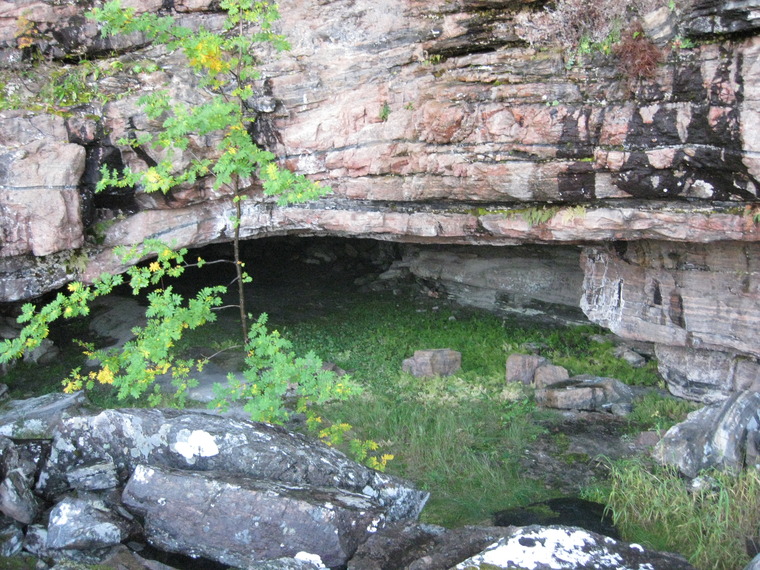 Vikdalshelleren, Stoneage settlement, LEAVE ALONE
