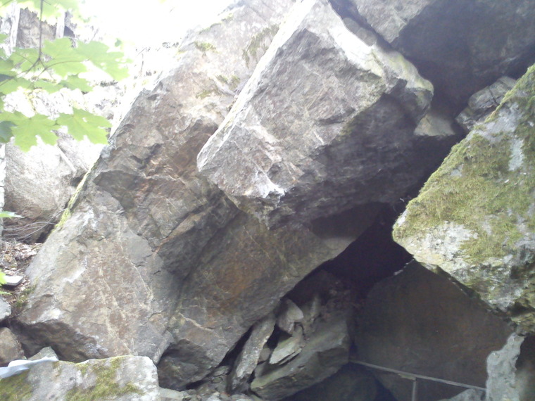 Boulder - "Grottan"