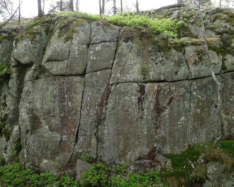 Väggen längst bort till vänster