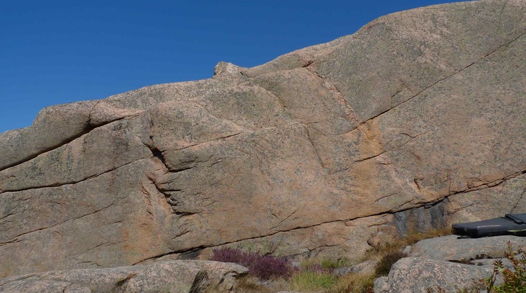 Minsta blocket och väggen bakom