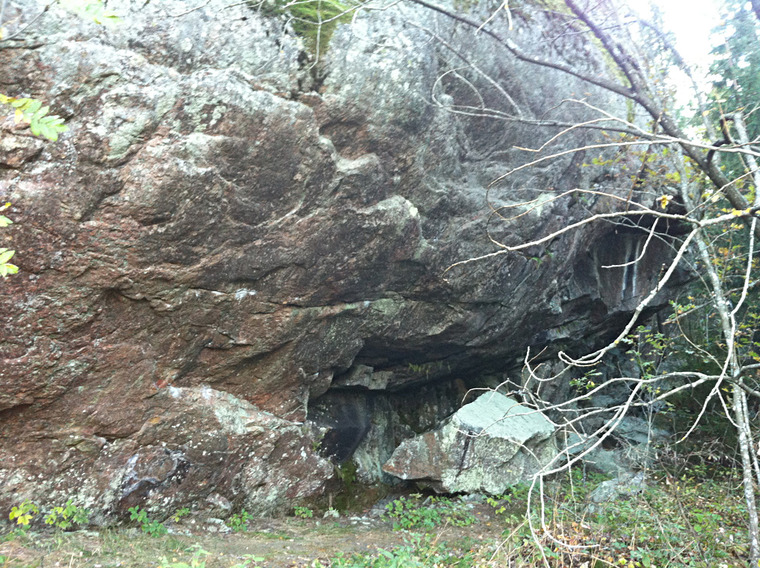 Boulder wall