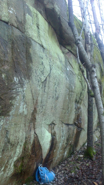 Nypussa vegg m/mange bulder!