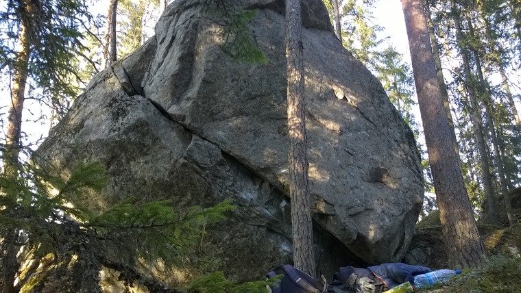 Limbokivi (se isoin niistä)