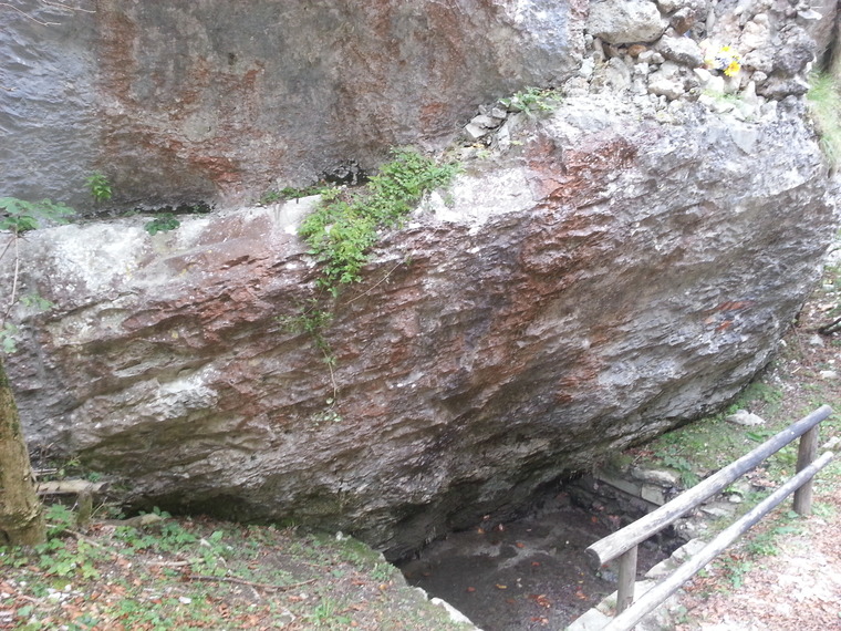 Občasno vlažna Marija