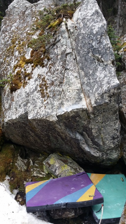 Cave Dweller Boulders