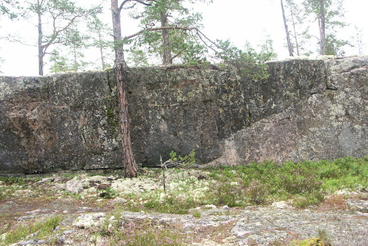 Förkastet (OBS! Hällmålningar)