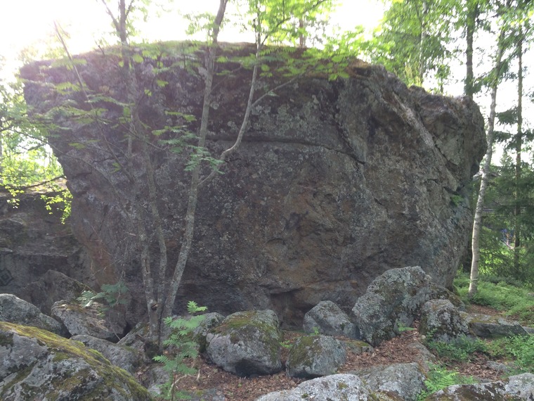 Leikkikentän kivet.