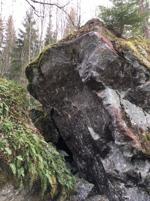 Hovdane boulder