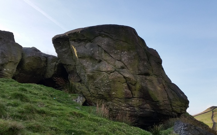 Shoestring Boulder