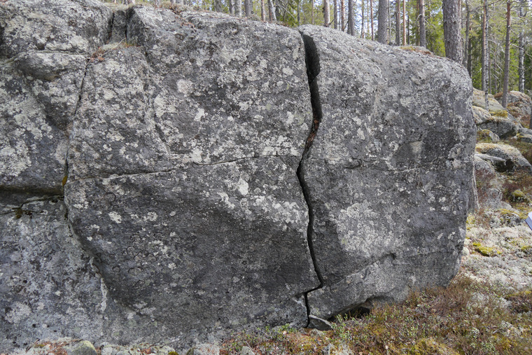 Below ManVsSlab area