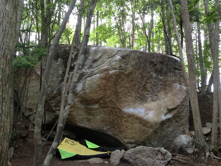 忘却岩（Boukyaku Iwa)