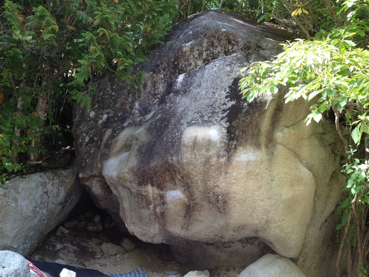 流れ岩（Nagare Iwa）