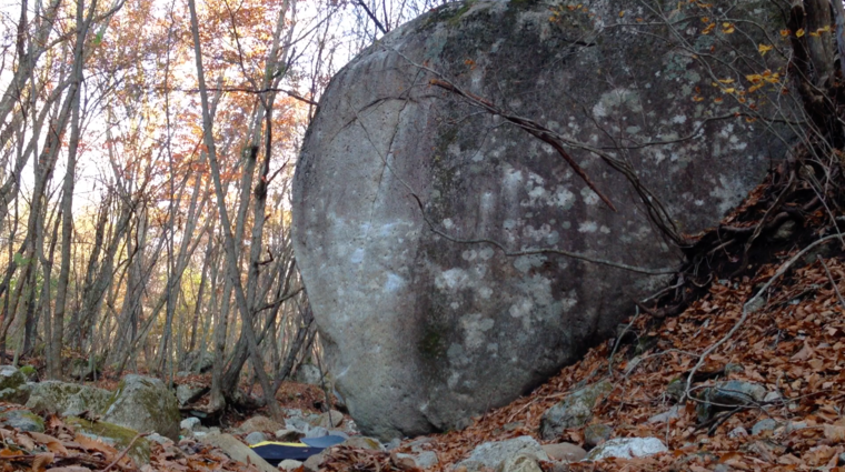 嘆きの岩 (Nageki no Iwa)
