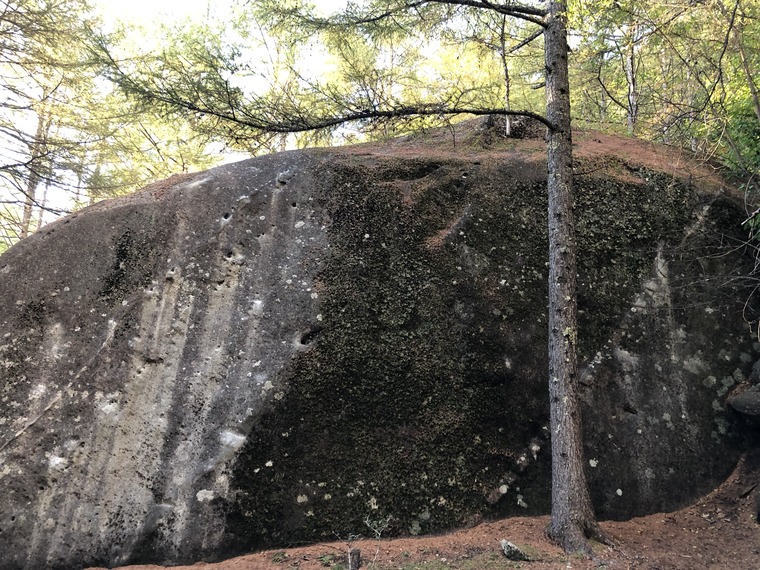 大黒岩(Daikoku Iwa)