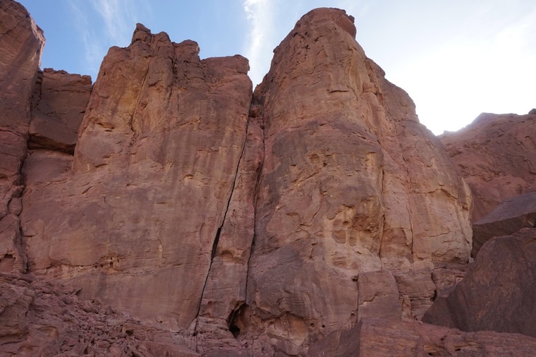 HaTeomim (The Twins)