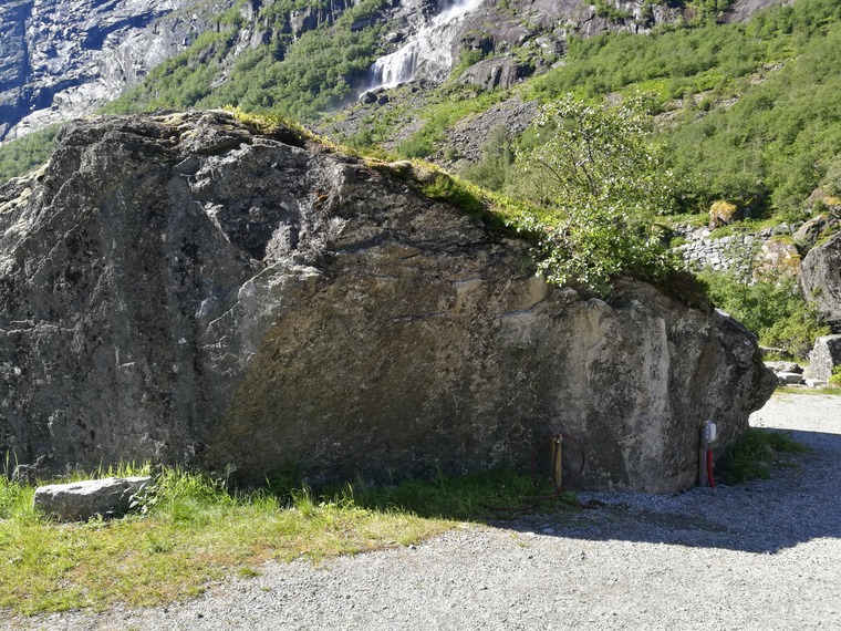 Mantel/dau/gammel/høy