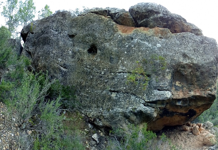 Los Cárceles boulder