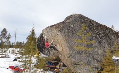 Poyezddagi kunnilingus fotosurati