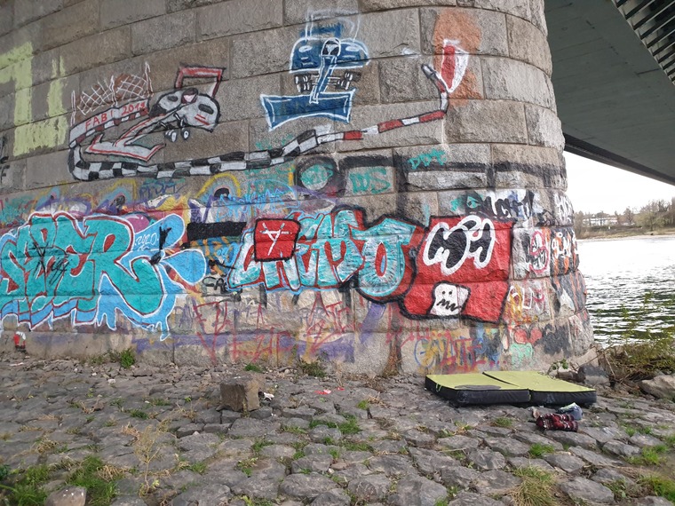 Bonn Nordbrücke Magic Mood