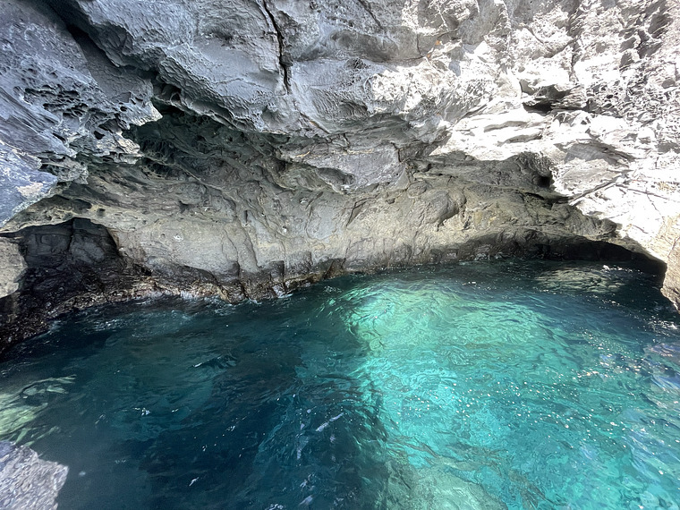 Montana Amarilla Cave