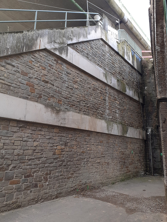 Pfaffen Bruchsteinwand