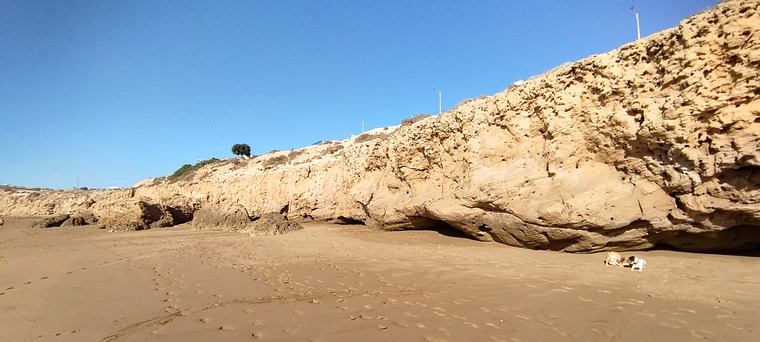 Imsouane Beach Boulder ⛱️
