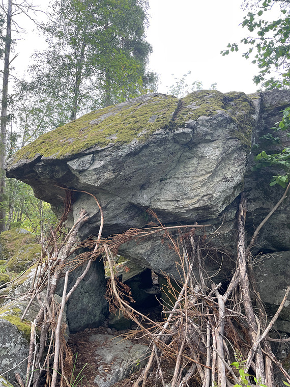 Rönnby/Åshagen boulder