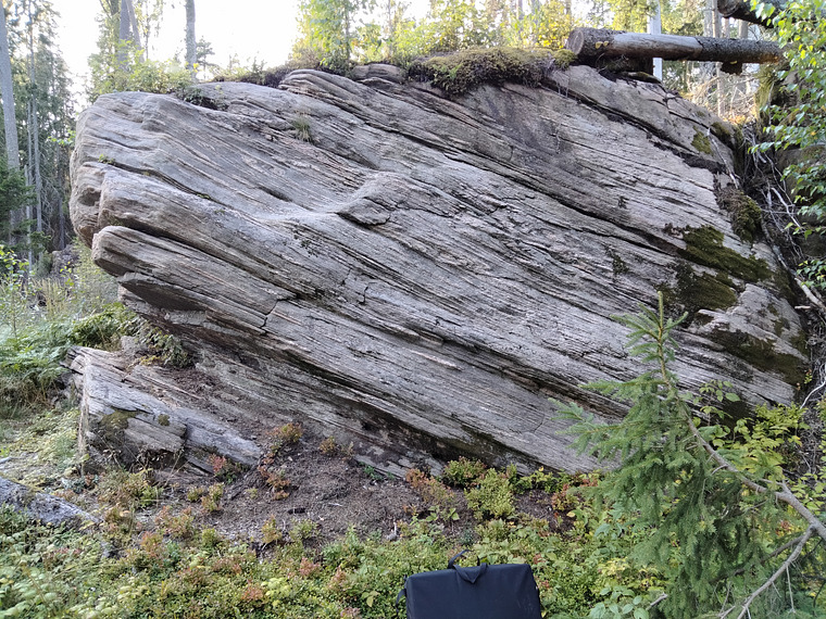 Den enkla stenen med många grepp